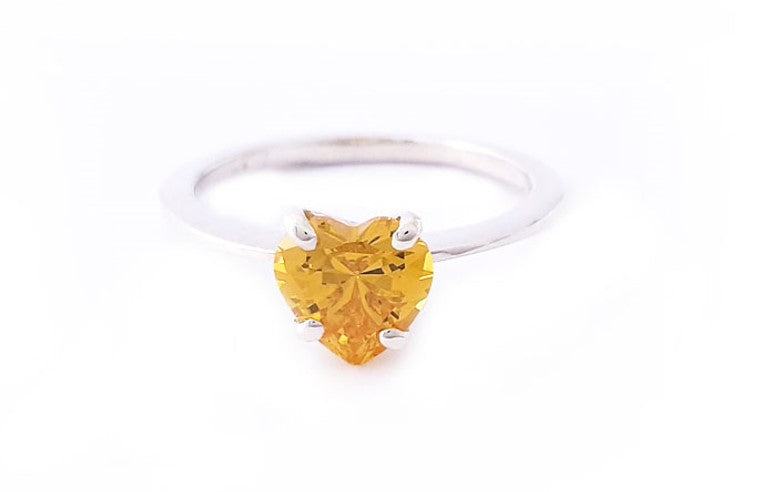 SOLITAIRE YELLOW HEART RING